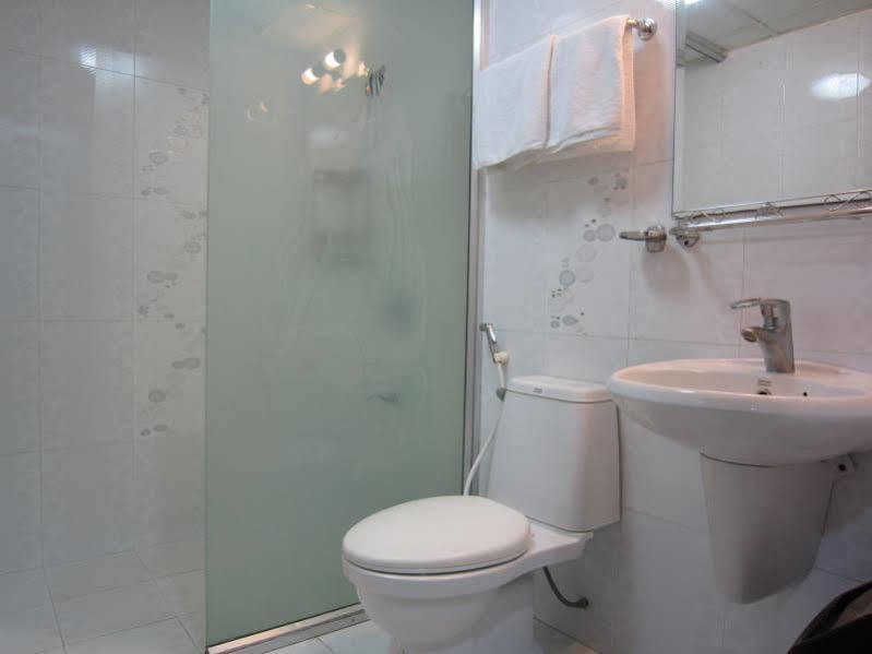 Quy Thanh Hotel Хошимин Экстерьер фото
